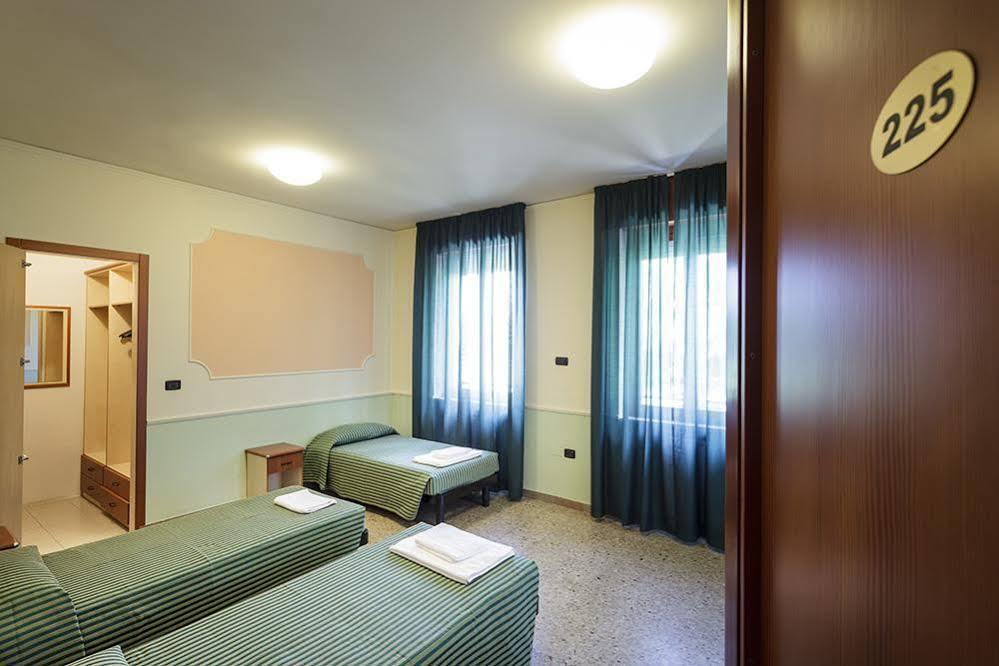Centro Carraro Fondazione Di Religione